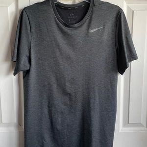 Mens Nike Dri Fit T shirt used S